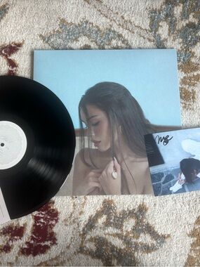 Madison Beer Signed ‘Locked’ LP Vinyl